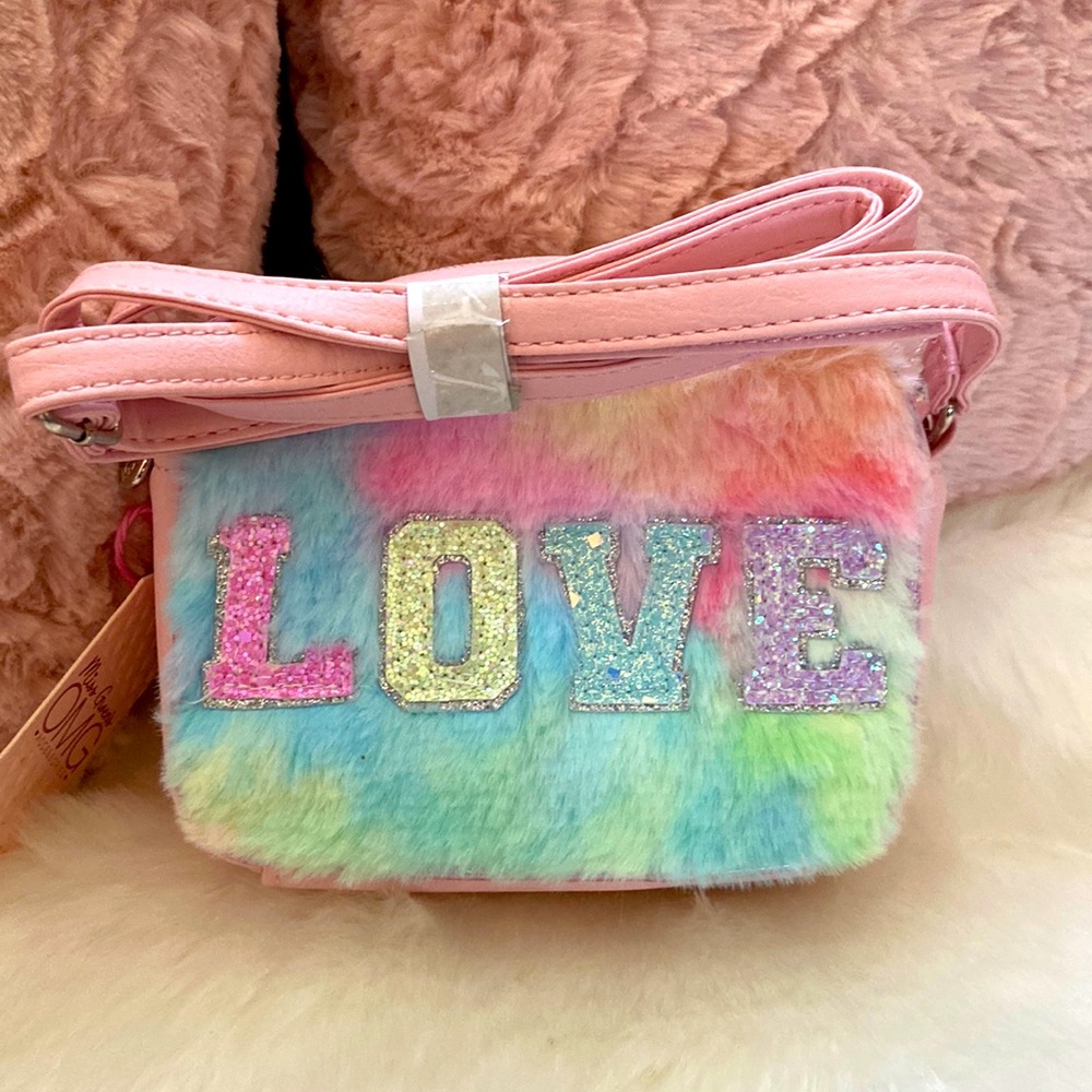 🆕 Pink ‘Love’ crossbody bag